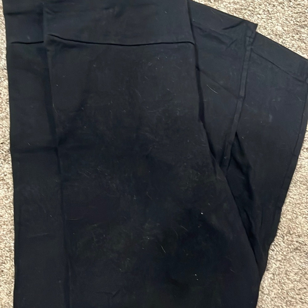 Black leggings